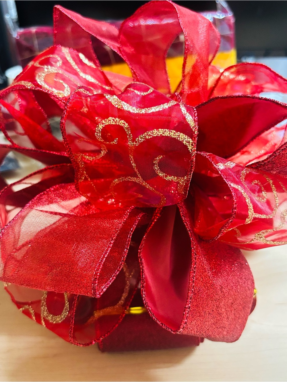 Christmas Tree Topper Bow with Streamers-Red